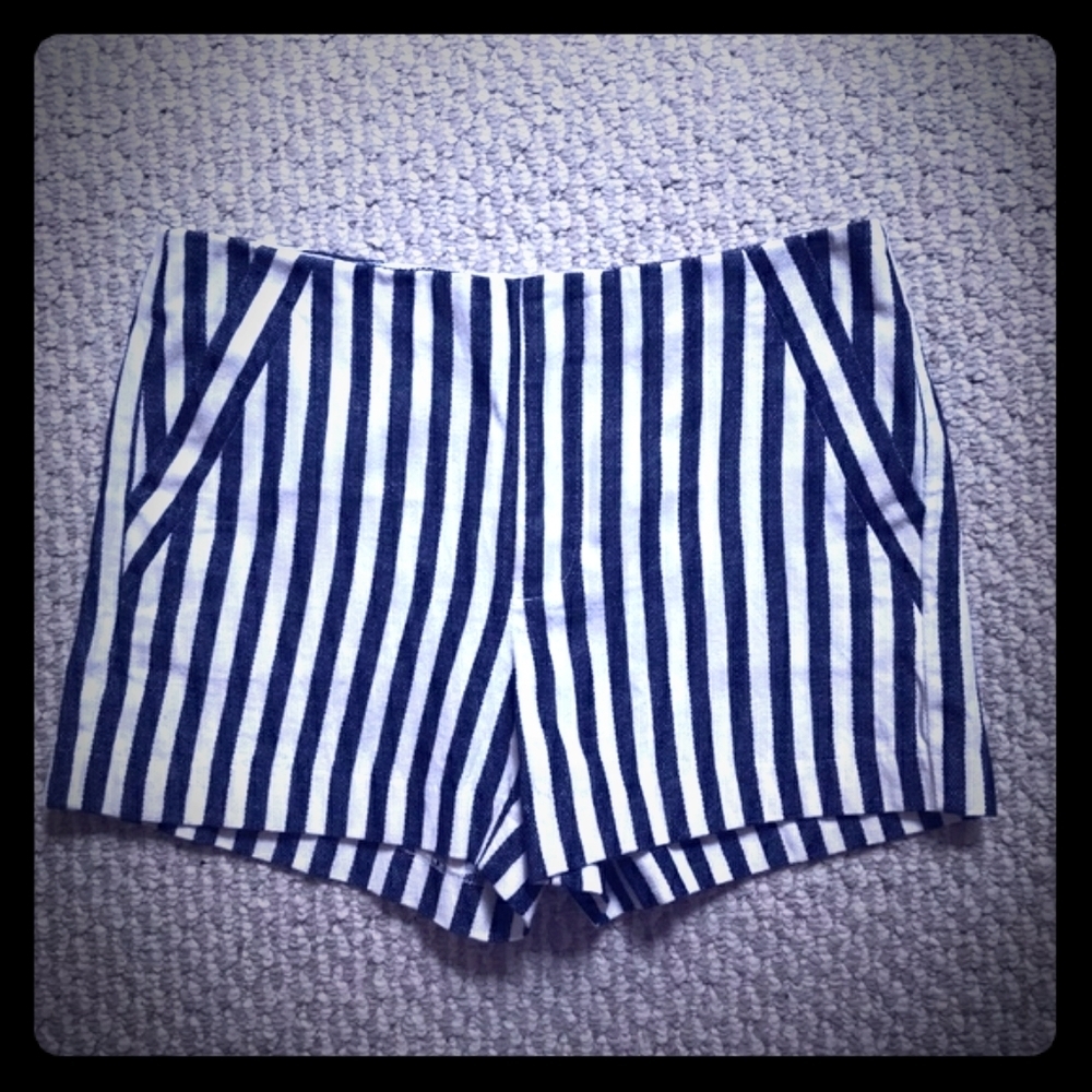 Banana Republic White Navy Vertical Striped Shorts